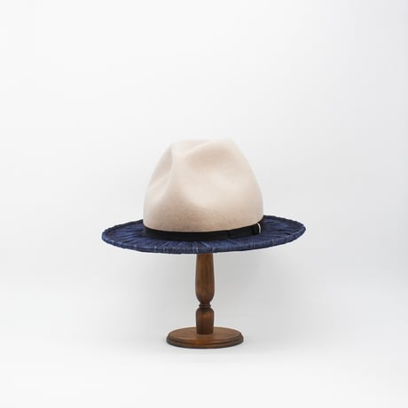 Radial brim mountain