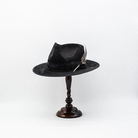 Distressed  beaver teardrop