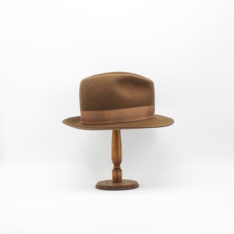 Hand shape Fedora
