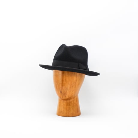 Poland block gentle hat