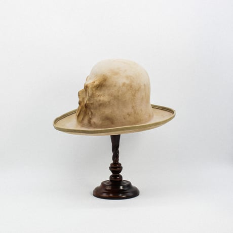 Leather piping skull hat