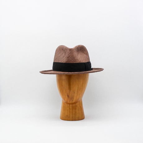 Bao triangle drop shark gill hat