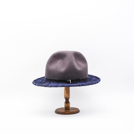 Radial brim mountain