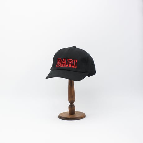 DARI Embroidery Chino cap
