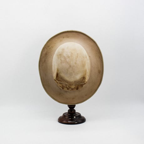 Leather piping skull hat