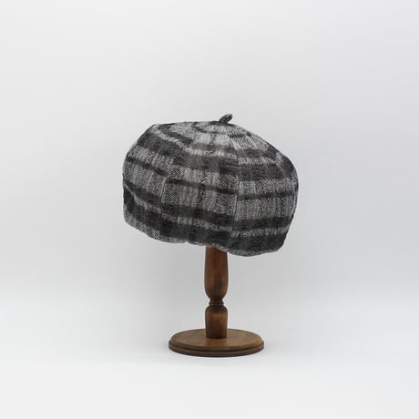 Check WC beret