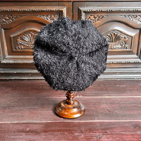 Sheer cut jacquard beret