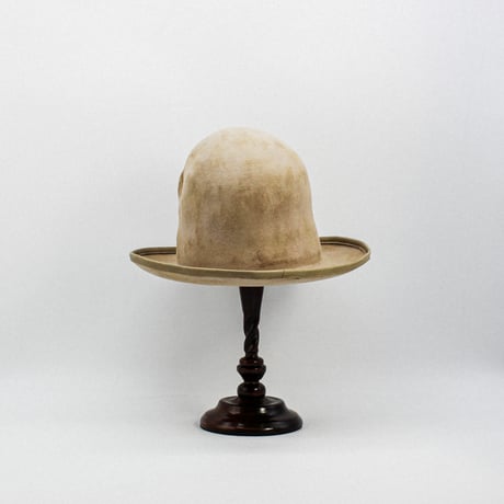 Leather piping skull hat