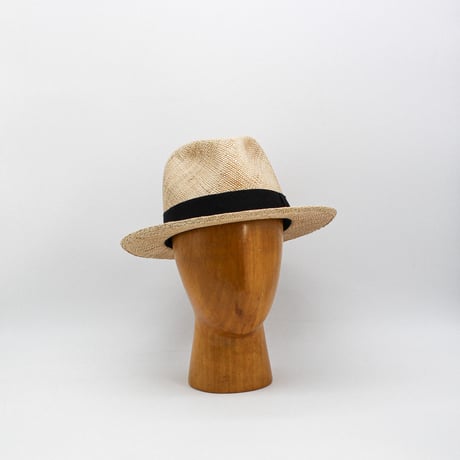 Bao triangle drop shark gill hat