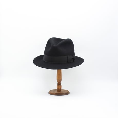 Hand shape Fedora
