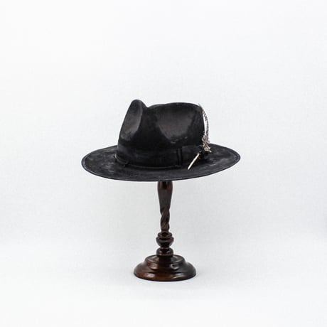 Distressed  beaver teardrop