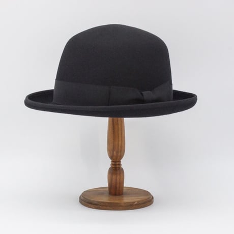 Slim bowler