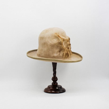 Leather piping skull hat