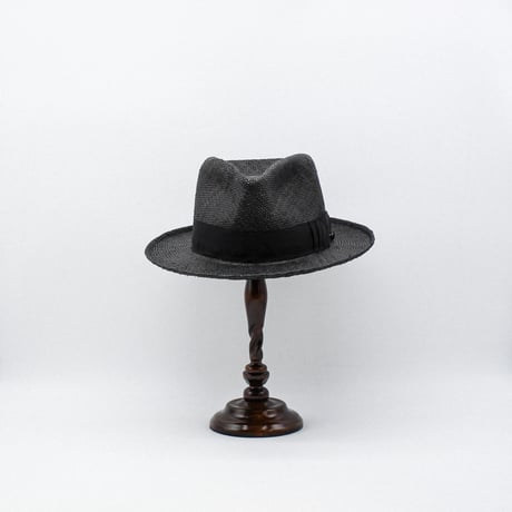 Bao triangle drop shark gill hat
