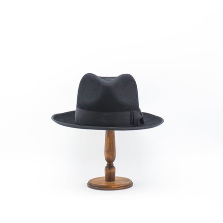 Poland block gentle hat