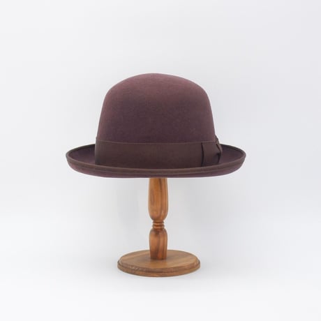 Slim bowler