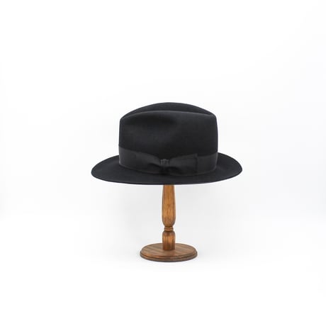 Hand shape Fedora