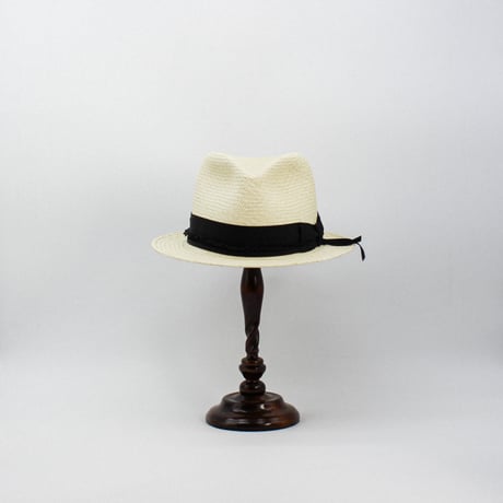 Short brim panama