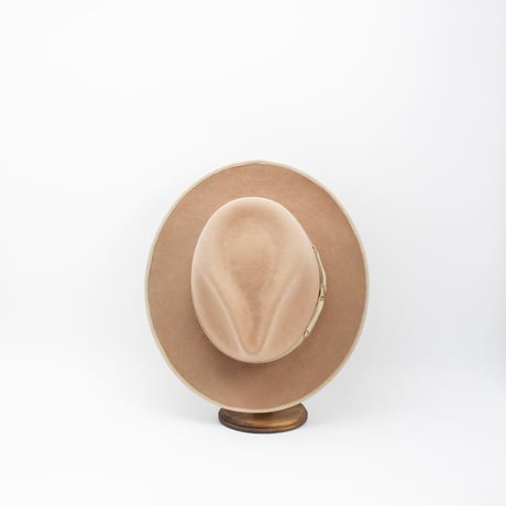 Poland block gentle hat