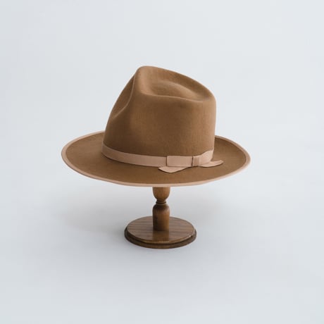 Long brim distortion