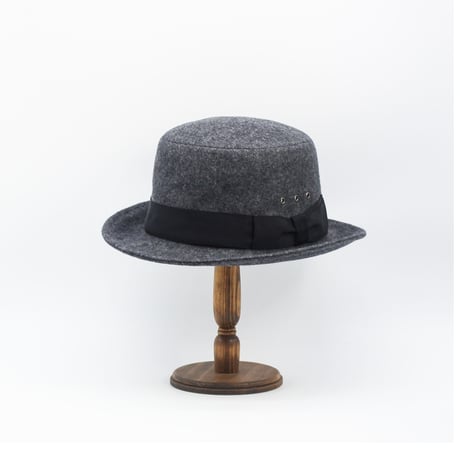 Melton bowler