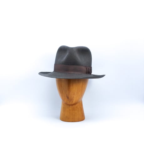 Triangles drop shark gill hat