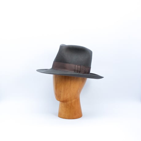 Triangles drop shark gill hat