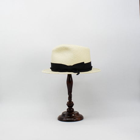 Short brim panama