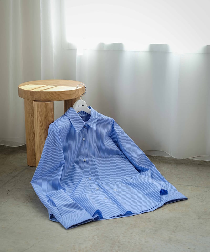 blue stripe shirt with monogram mark | F A S H