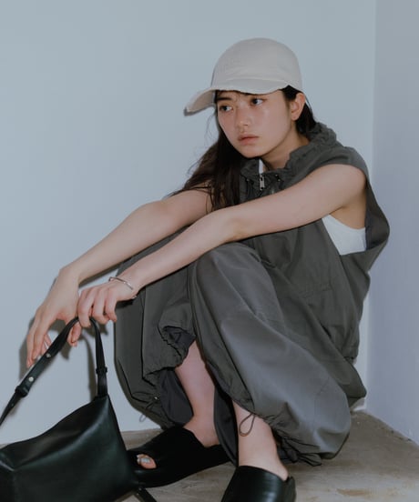 nylon drawst set up（vest × skirt )
