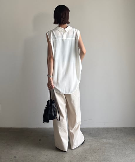soft sleeveless airy blouse