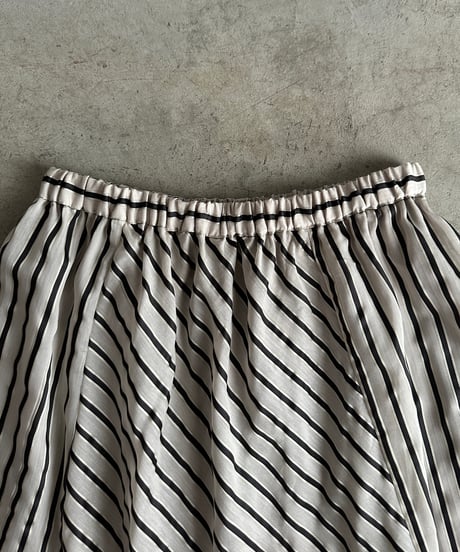 stripe flare skirt
