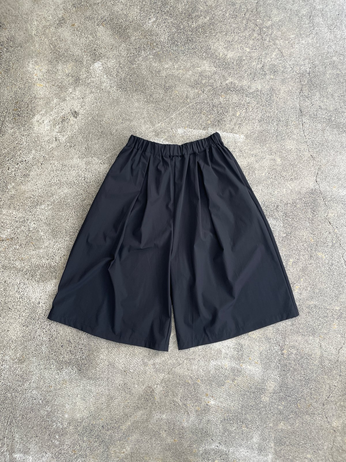 tucked half pants | F A S H I R U