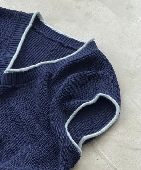 contrast v-neck knit vest / 2color