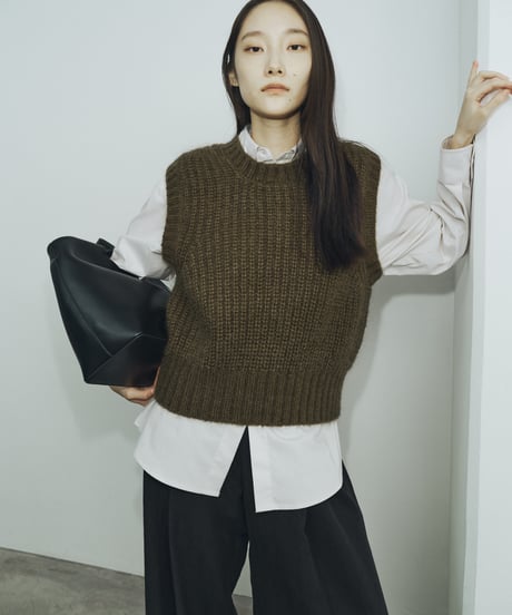 【FINE】mohair & wool crew neck vest/3color