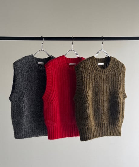 【FINE】mohair & wool crew neck vest/3color