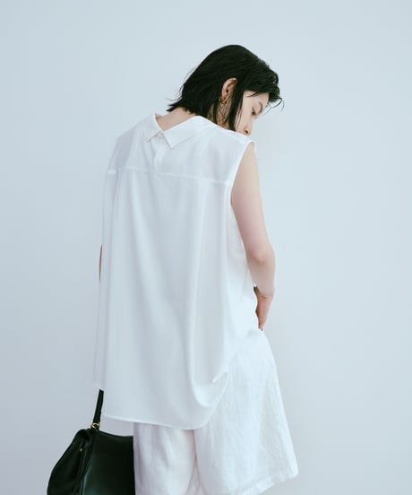 soft sleeveless airy blouse