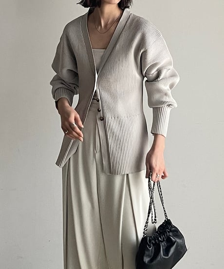 curved form V neck cardigan/3color