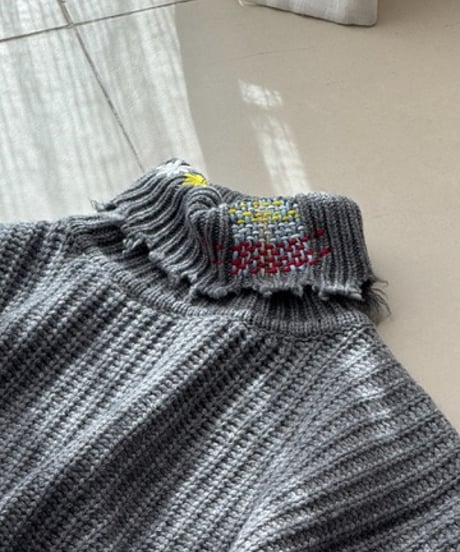 embroidery wool high neck knit