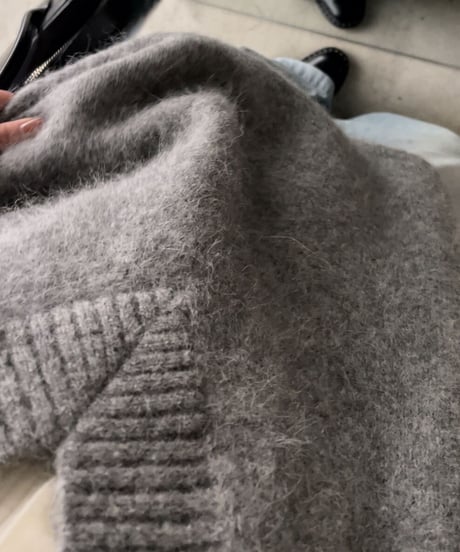 V neck shaggy knit vest/2color