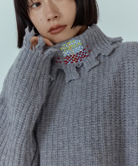 embroidery wool high neck knit