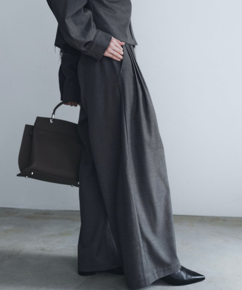 FINE】uneven tuck slacks(setup対応)/2size/2color FINE】uneven tuck slacks(setup対応)/2size/2color