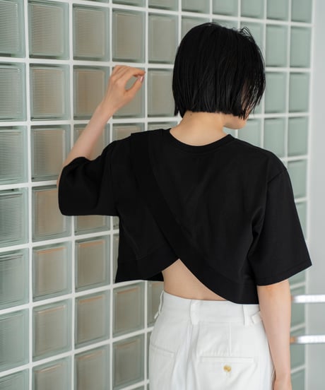 back cross open T-shirt