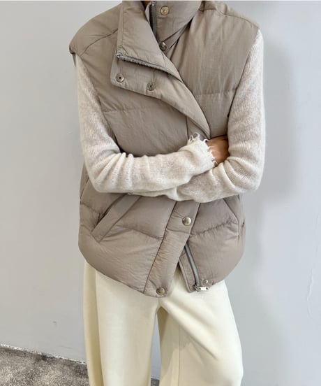 【FINE】white goose down vest