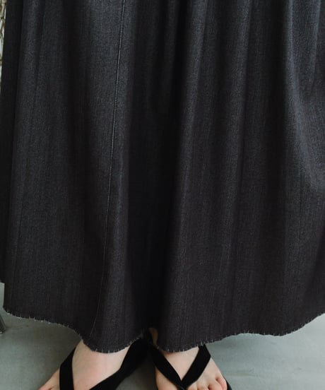 distressed detail pleated skirt / 2color / 2size