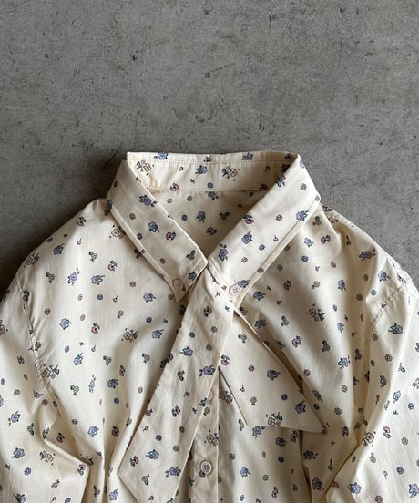 【FINE】tiny flower tie blouse/2color