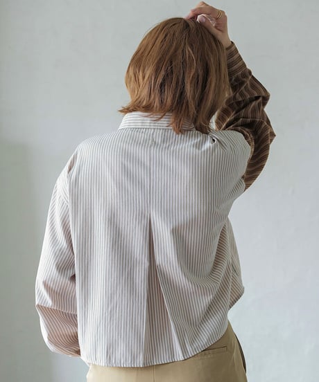 cropped design shirt/3color