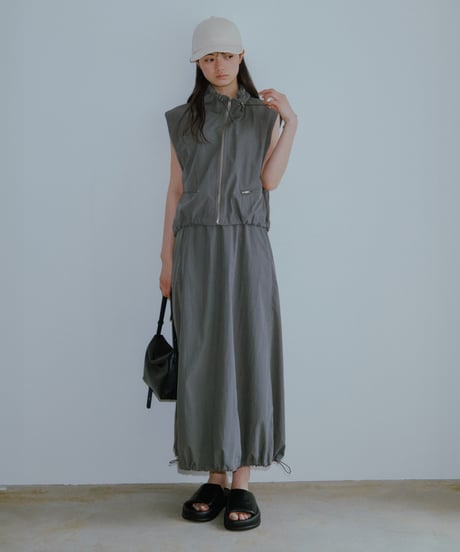 nylon drawst set up（vest × skirt )