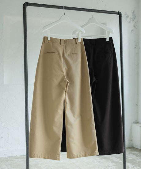 *【一部予約】tuck wide chino pants/2colors/2size　black:即納　beige:10月中旬入荷分