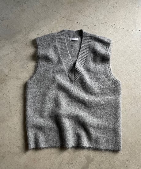 V neck shaggy knit vest/2color